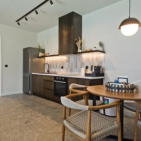 Aposperia Memorable Living *