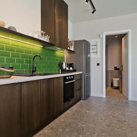 Aposperia Memorable Living * Кира Панагя